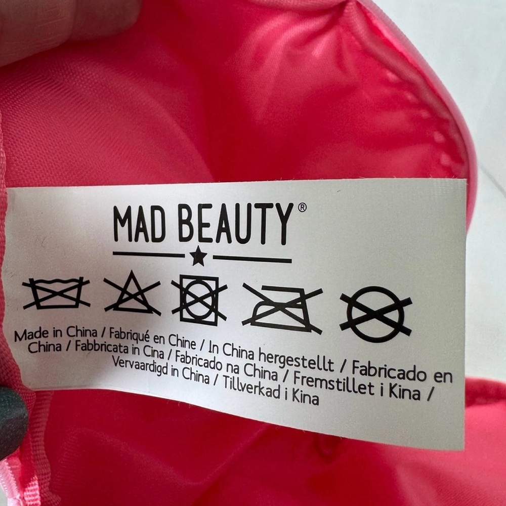 Mad Beauty Disney Princess Cosmetic Bag Pink Makeup Travel Jasmine Cinderella - Picture 6 of 7